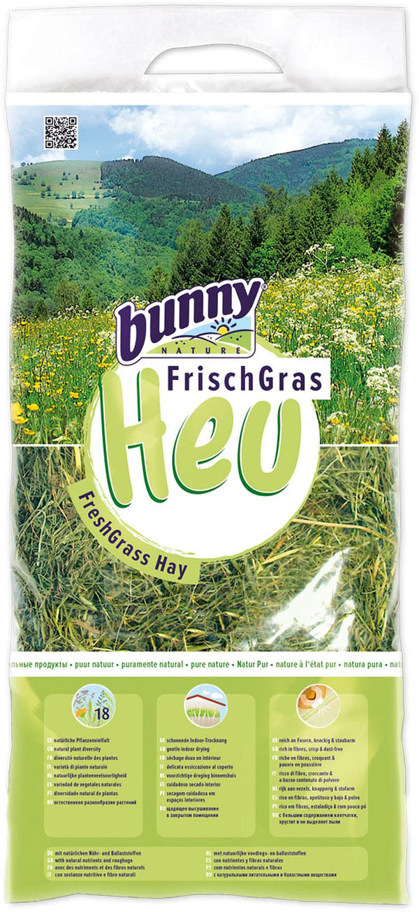 Bunny Allgäu fresh grass hay