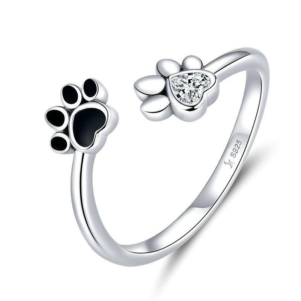 Finger ring with paw