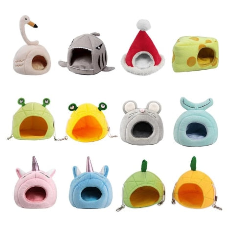 Cuddly cave to hang up in a funny design