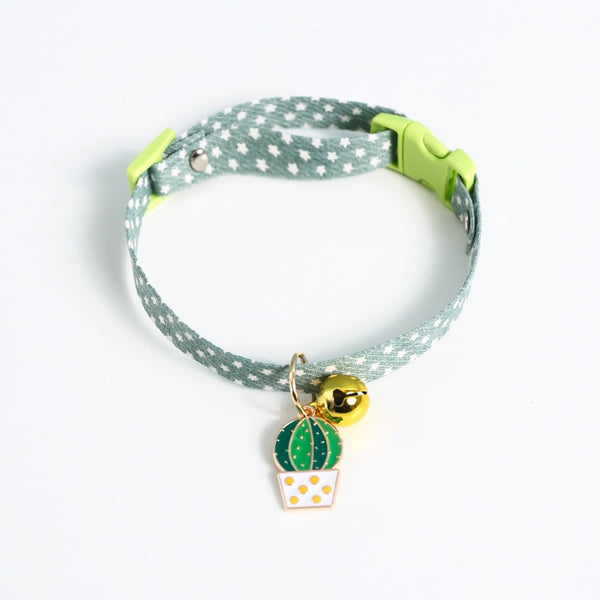 Personalizable cat collar with cute bell pendant