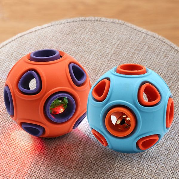 Interactive play ball for dogs