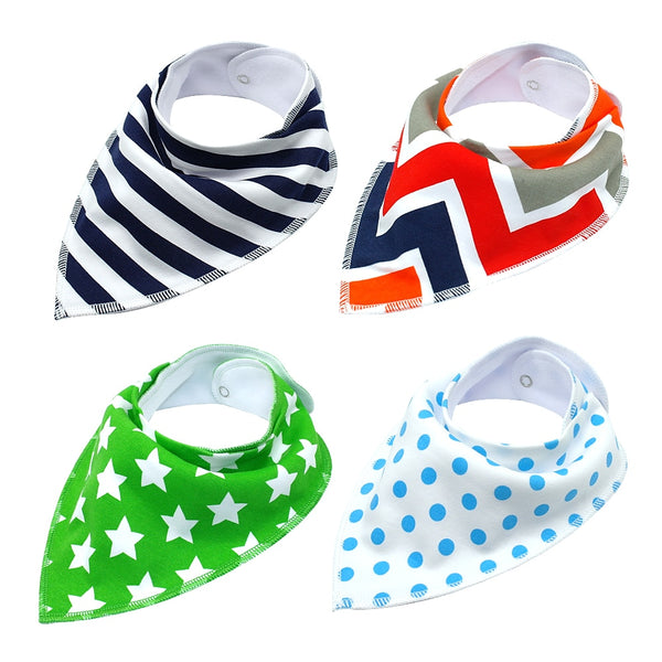 Quatre foulards à imprimé coloré